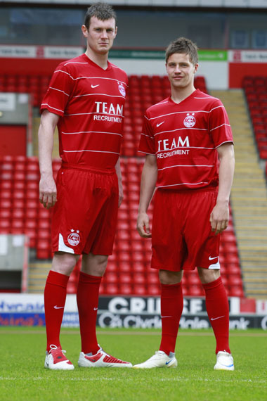  New Aberdeen 2009-10 Home Kit