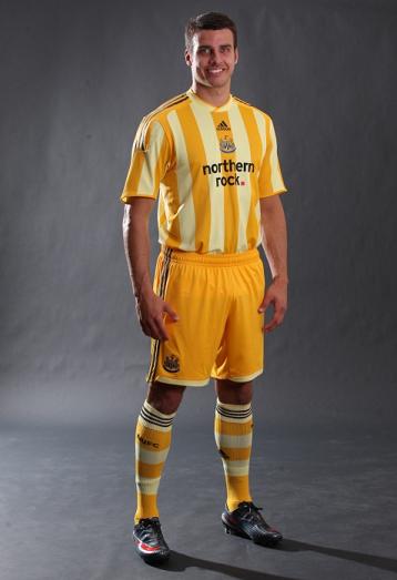 New Newcastle away kit 2009-10