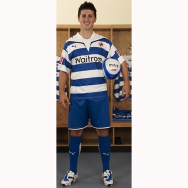 New Reading kit 2009-10 home Puma