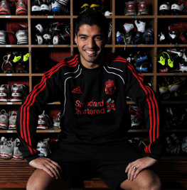 Suarez Liverpool 2011