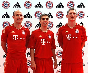 Bayern Munich Home Kit 11-12