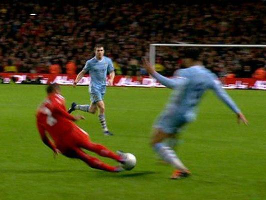 Johnson Lescott Tackle Carling Cup