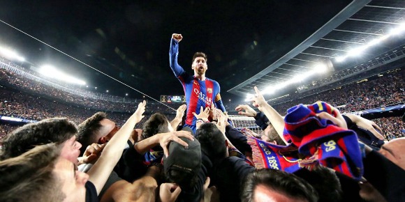 Messi Celebrating with Fans after PSG game