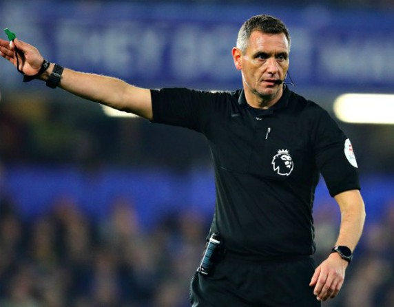 Andre Marriner Referee