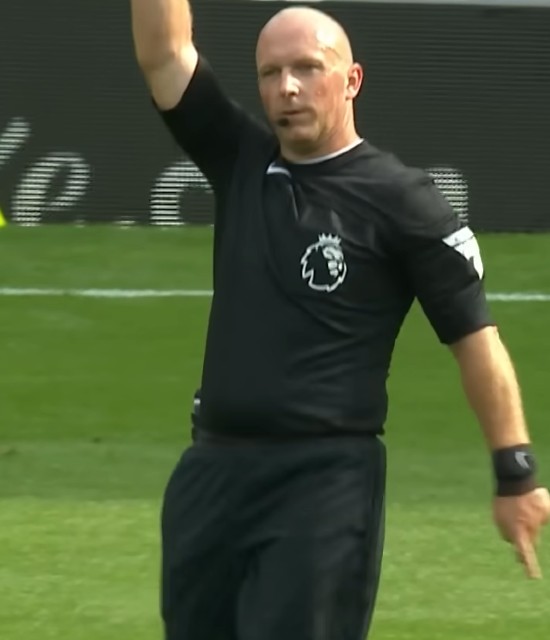 Simon Hooper referee